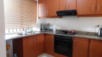 Kitchen - 8 square meters of property in Essenwood