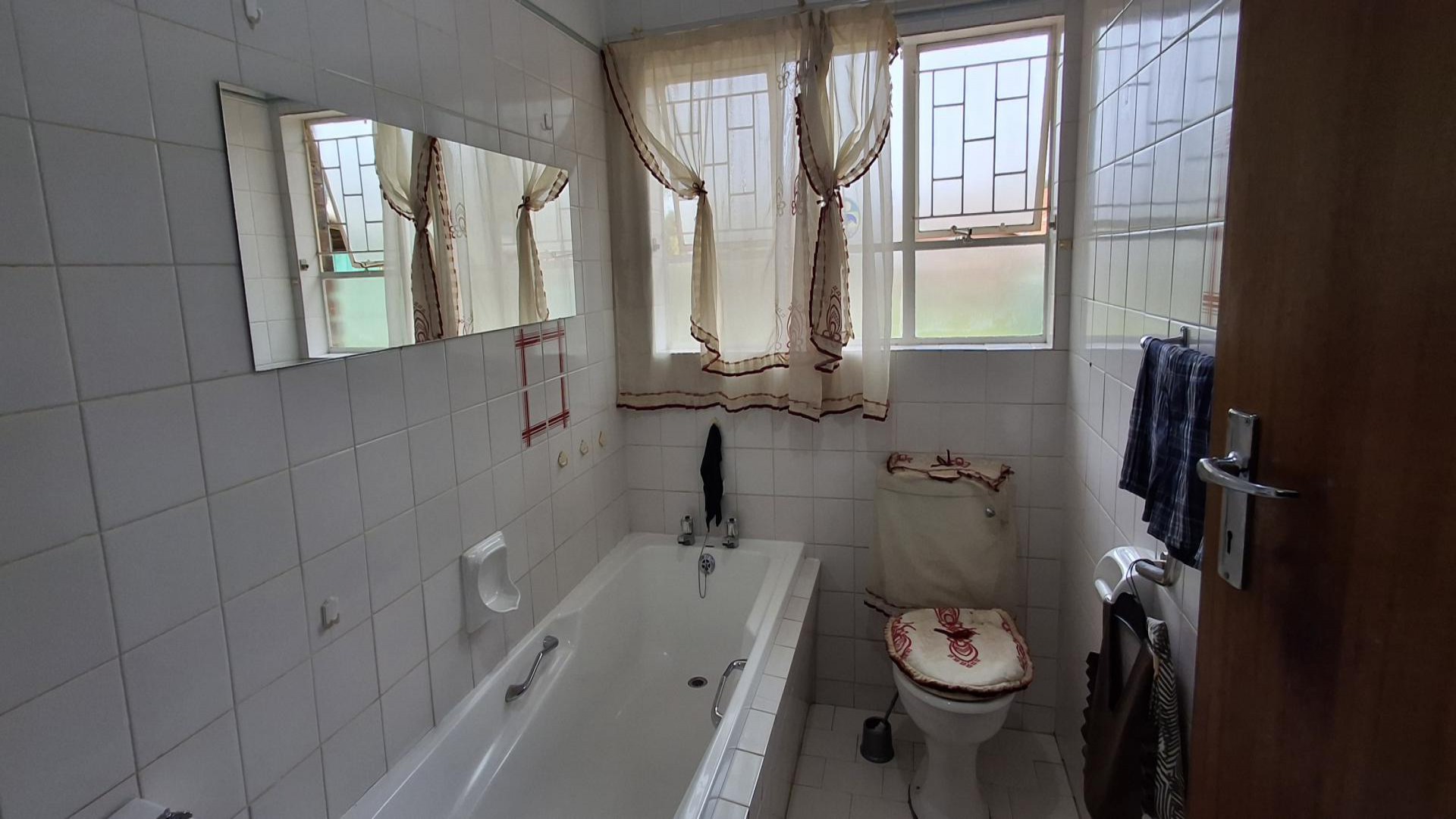 Bathroom 1 of property in Bloemfontein