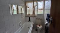 Bathroom 1 of property in Bloemfontein