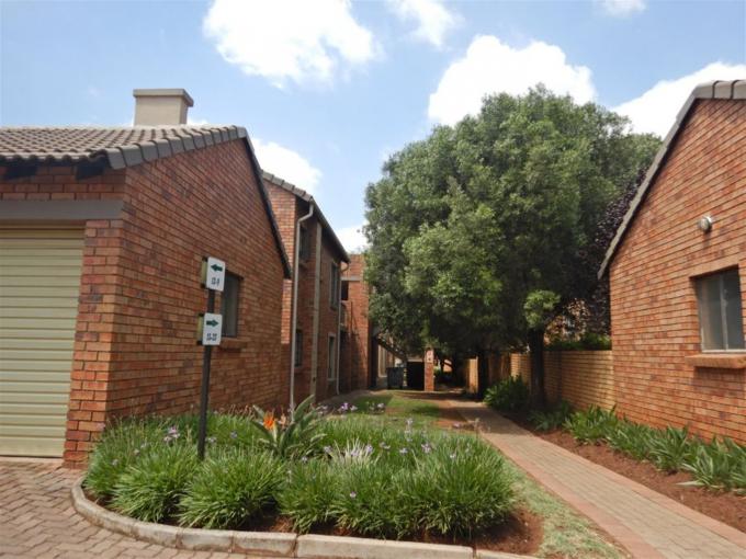 Standard Bank SIE Sale In Execution 2 Bedroom Sectional Title for Sale in Centurion Golf Estate - MR551205