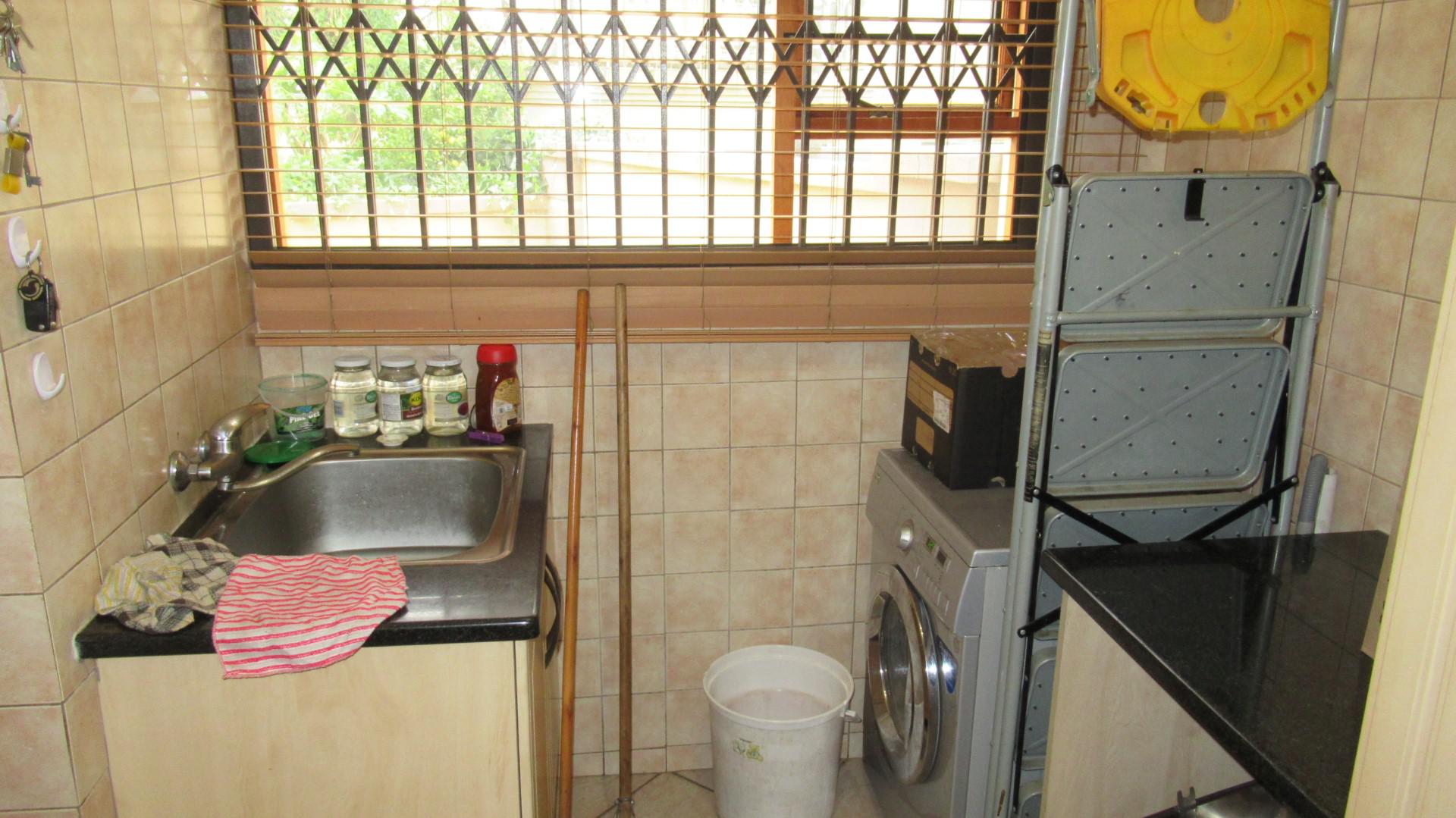 Scullery - 7 square meters of property in Van Riebeeckpark