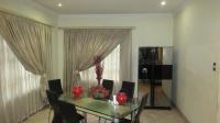 Dining Room - 20 square meters of property in Van Riebeeckpark
