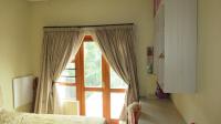 Bed Room 2 - 14 square meters of property in Van Riebeeckpark