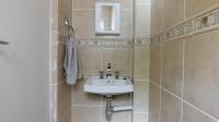 Guest Toilet - 2 square meters of property in Amanzimtoti 