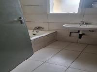 Bathroom 1 of property in Clayfield