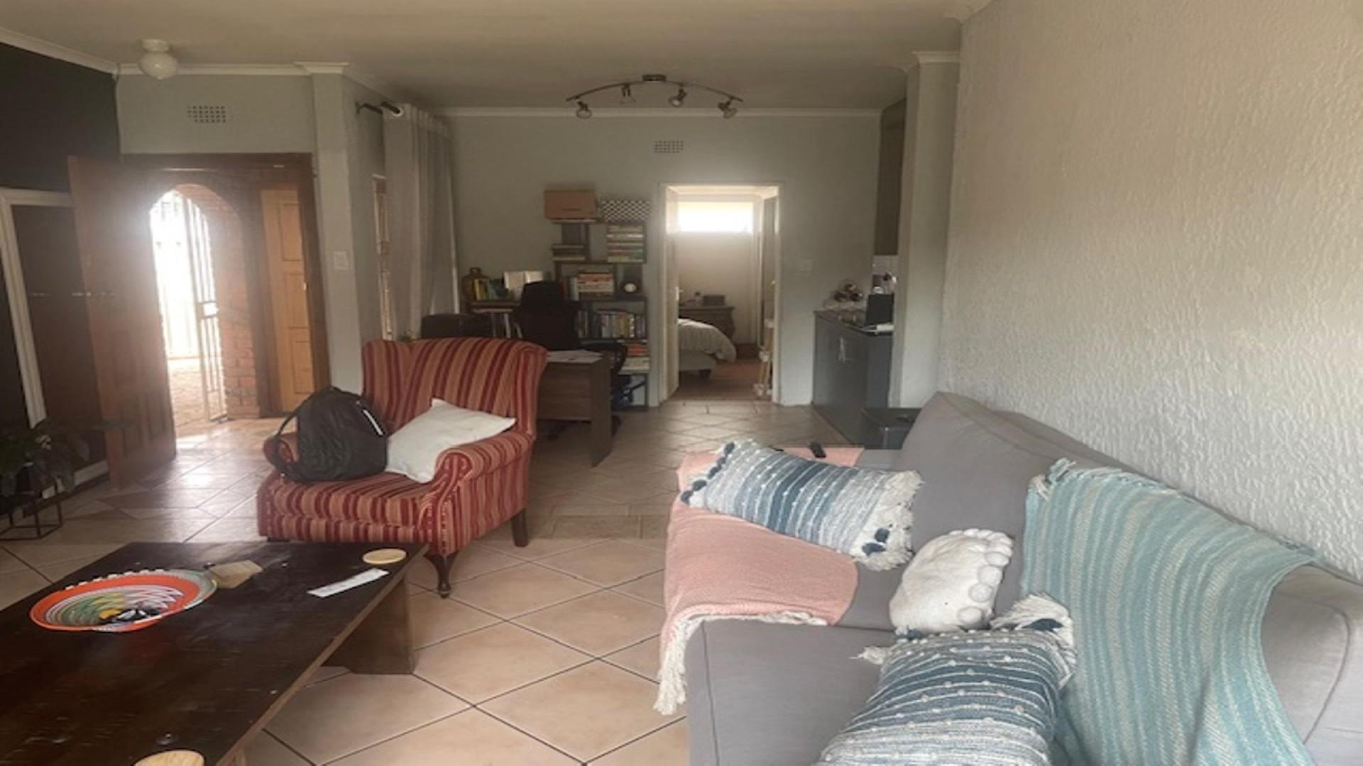 Lounges of property in Birchleigh North