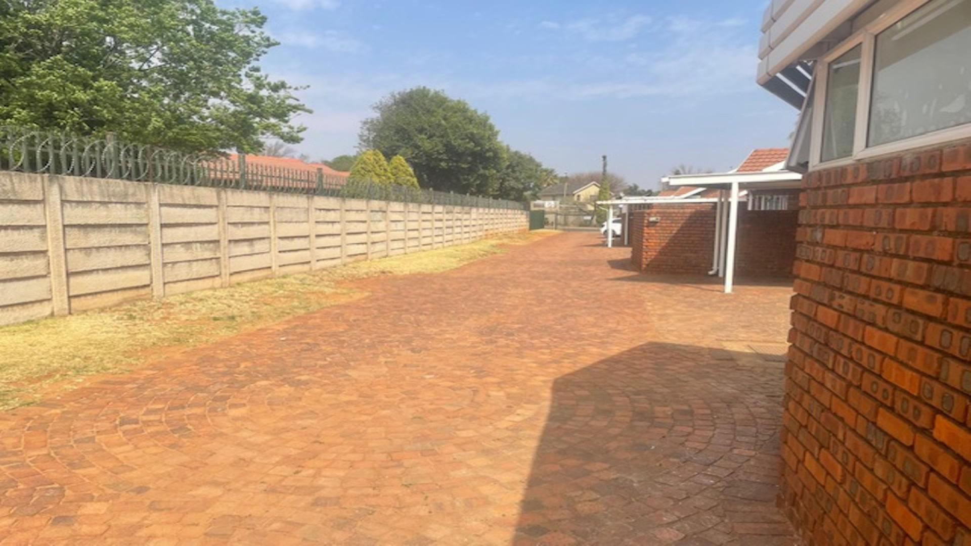 Backyard of property in Birchleigh North