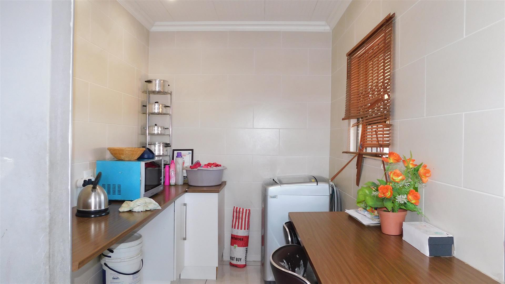 Kitchen - 21 square meters of property in Culturapark