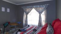 Bed Room 3 - 15 square meters of property in Culturapark