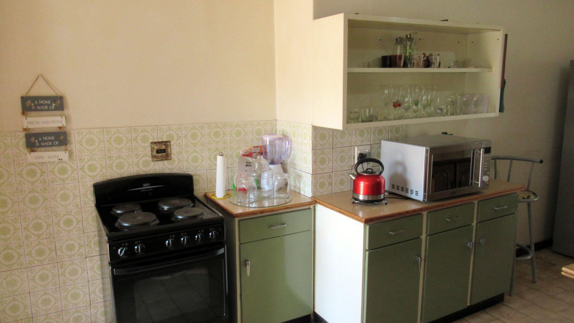 Kitchen - 32 square meters of property in Esther Park
