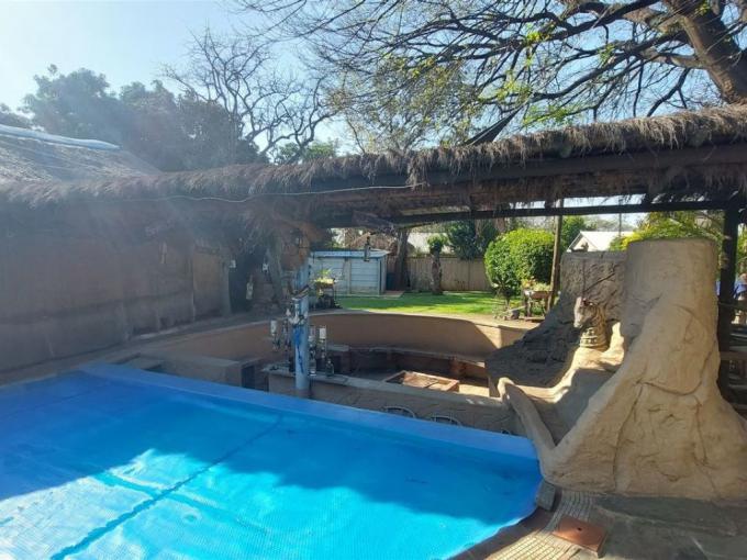 5 Bedroom House for Sale For Sale in Protea Park - MR552170