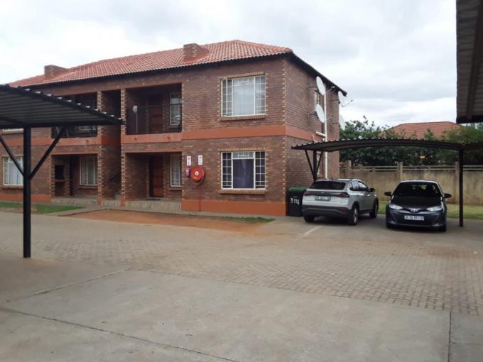 2 Bedroom Sectional Title for Sale For Sale in Waterval East - MR552323