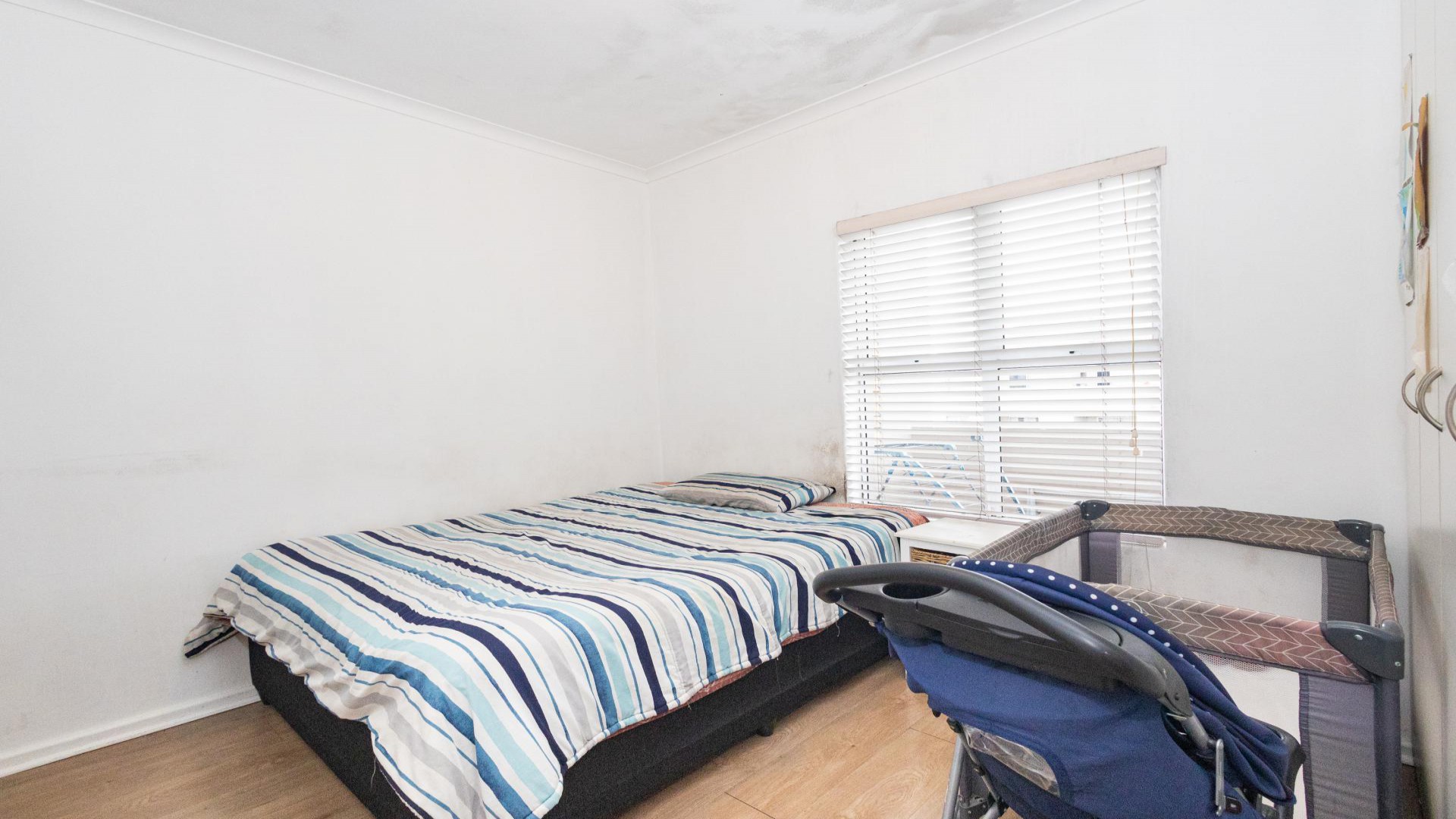 Bed Room 2 of property in Uitzicht