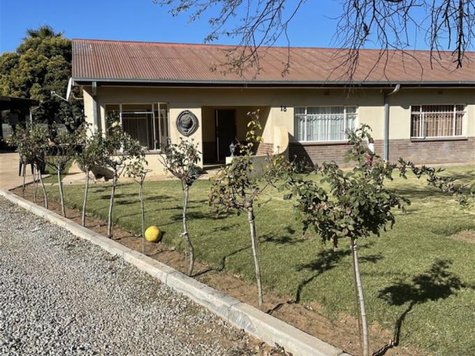 3 Bedroom House for Sale For Sale in Viljoenskroon MR55376