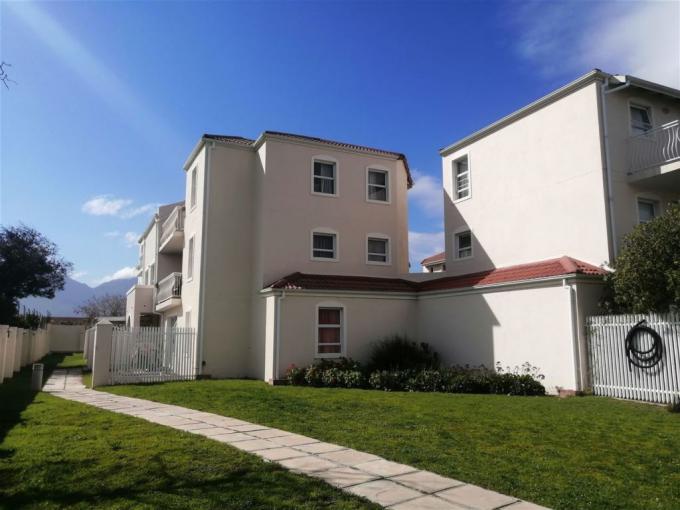 2 Bedroom Apartment for Sale For Sale in Gordons Bay - MR553799