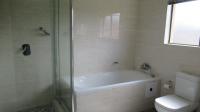 Main Bathroom - 9 square meters of property in Three Rivers