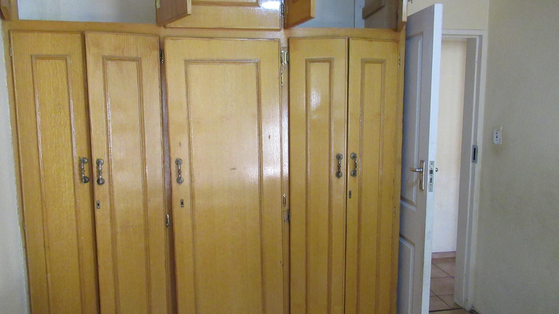 Bed Room 2 - 12 square meters of property in Lenasia South