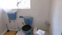 Main Bathroom - 11 square meters of property in Lenasia South