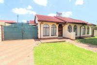 3 Bedroom 2 Bathroom House for Sale for sale in Lenasia South