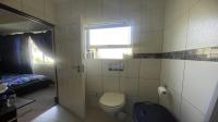Bathroom 1 of property in Bendor