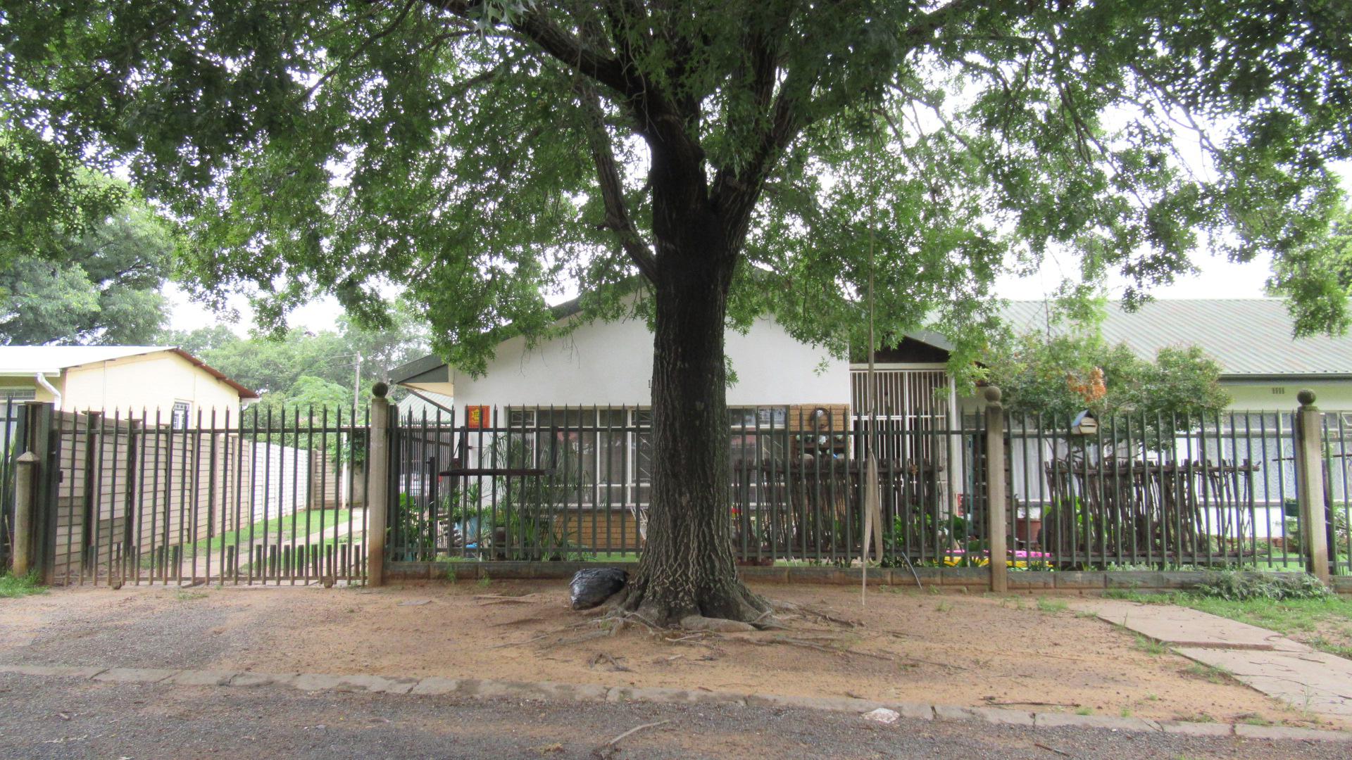 Front View of property in Sasolburg