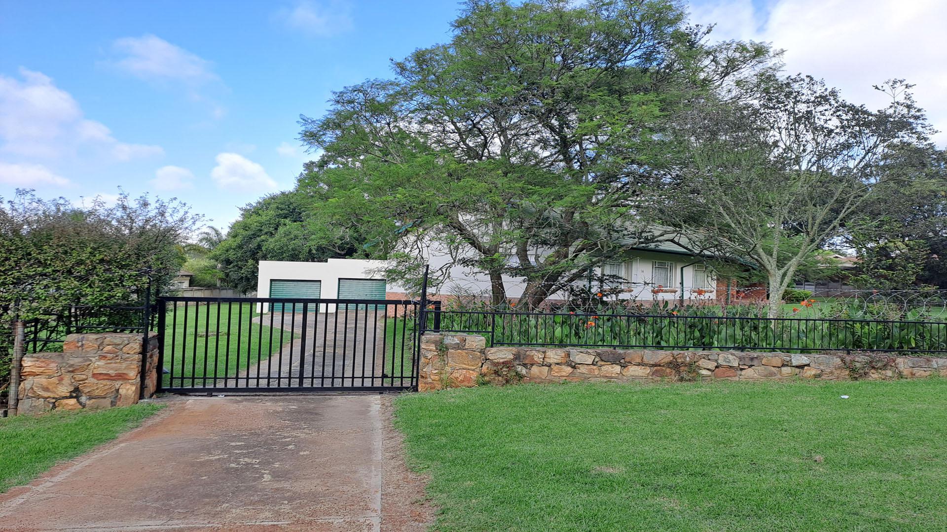 Front View of property in Piet Retief