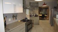 Kitchen - 22 square meters of property in Blairgowrie