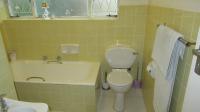 Bathroom 1 - 7 square meters of property in Blairgowrie