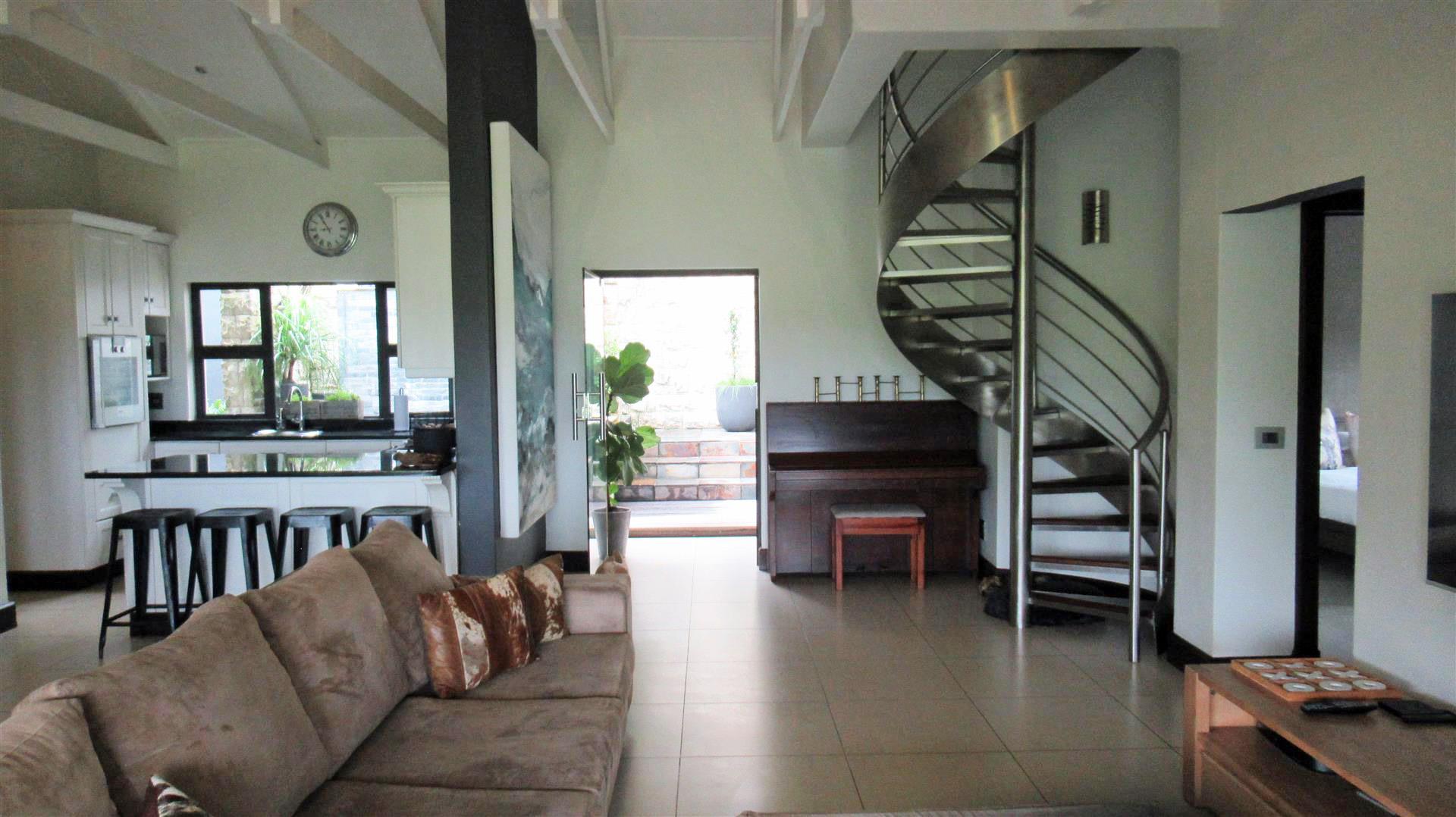 Lounges - 16 square meters of property in Simbithi Eco Estate