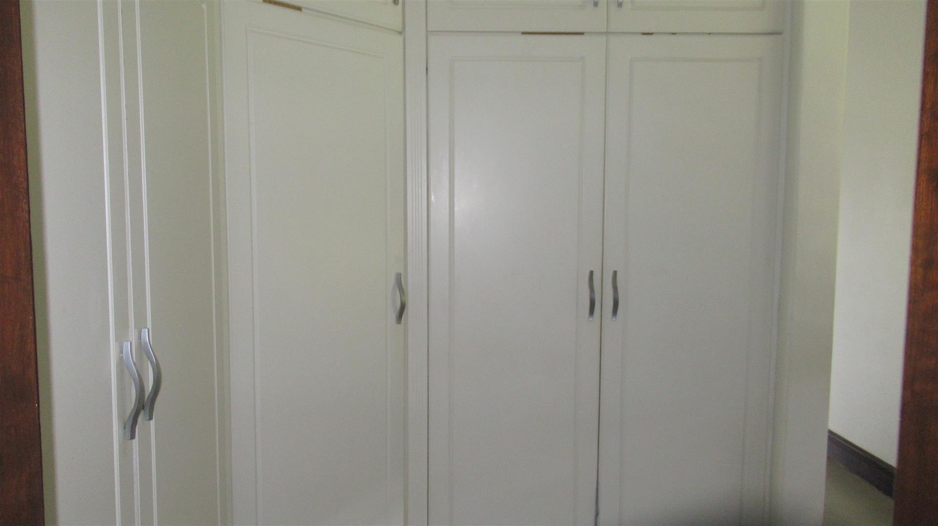 Main Bedroom - 38 square meters of property in Simbithi Eco Estate