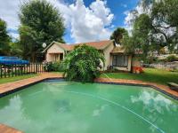 3 Bedroom 1 Bathroom House for Sale for sale in Crystal Park