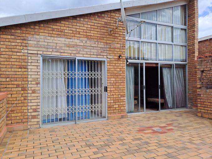 5 Bedroom Apartment for Sale For Sale in Hibberdene - MR555889