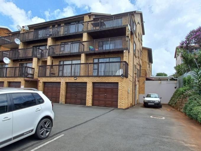 2 Bedroom Apartment for Sale For Sale in Amanzimtoti  - MR556102