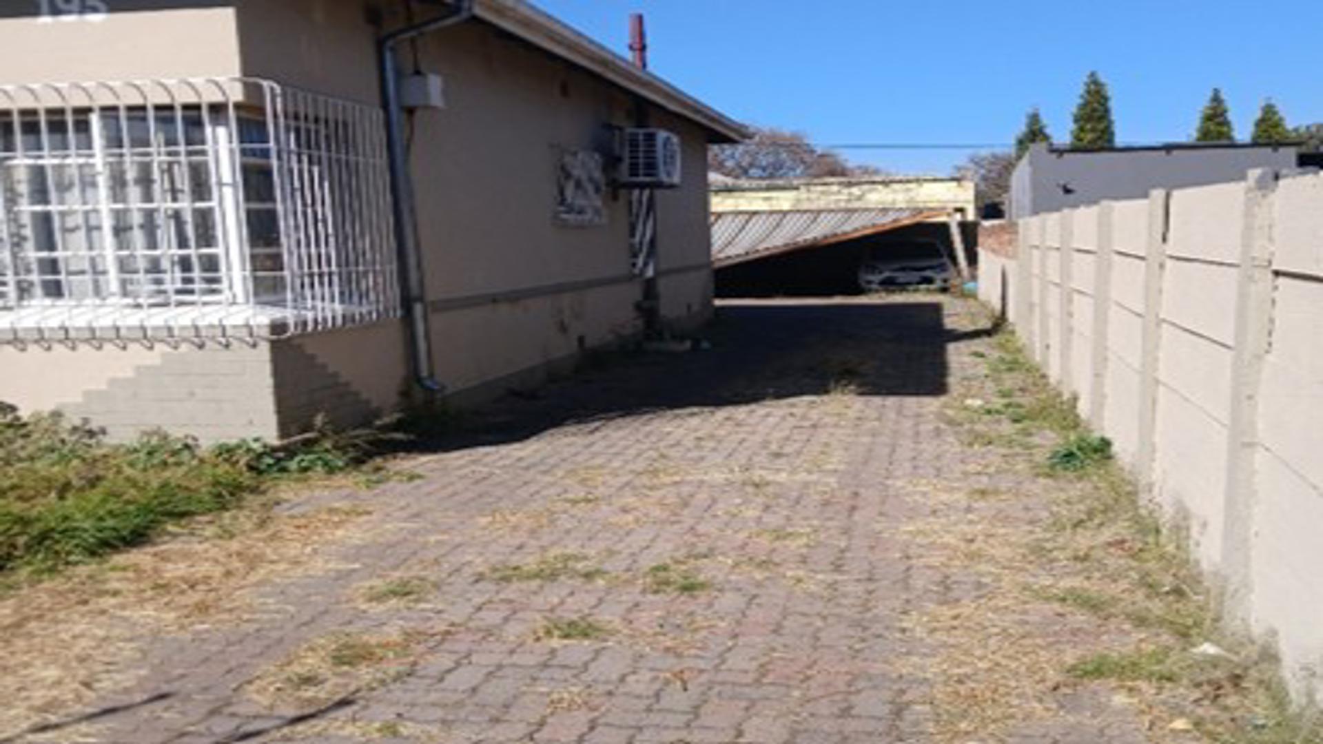 Front View of property in Boksburg South