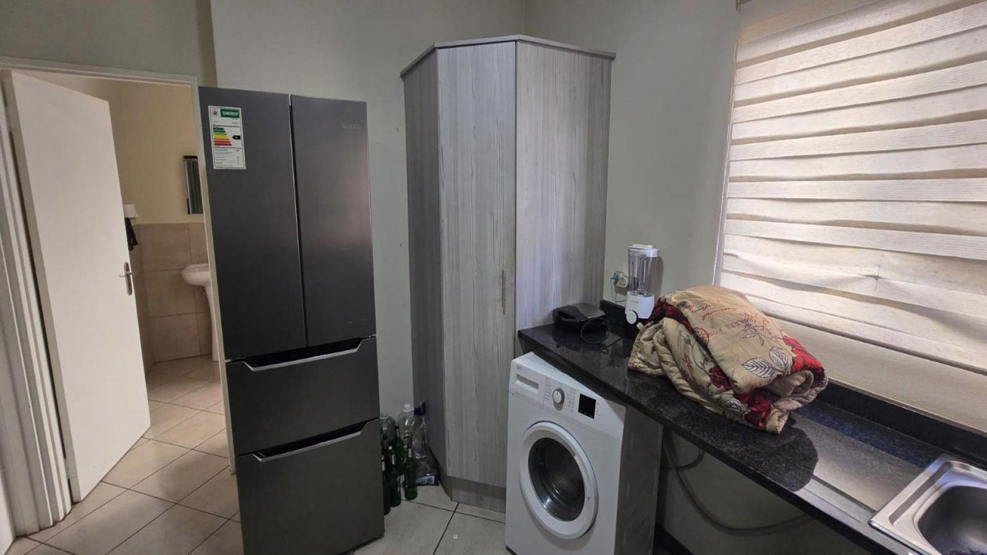 Kitchen - 14 square meters of property in Brentwood Park