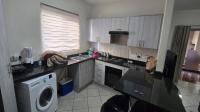 Kitchen - 14 square meters of property in Brentwood Park