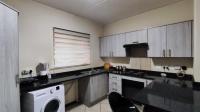 Kitchen - 14 square meters of property in Brentwood Park