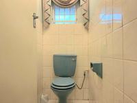 Bathroom 1 of property in Waterkloof Ridge