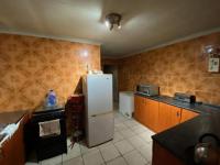 Kitchen of property in Seawinds