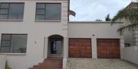 3 Bedroom 2 Bathroom Duplex for sale in Northcliff