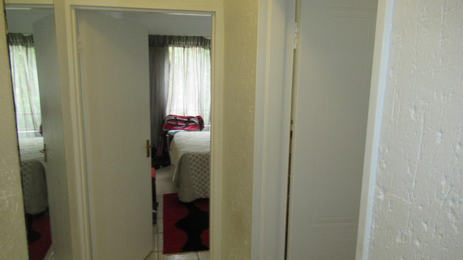 Spaces - 4 square meters of property in Paulshof