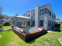  of property in Bloubergstrand