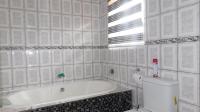 Main Bathroom - 7 square meters of property in Danville