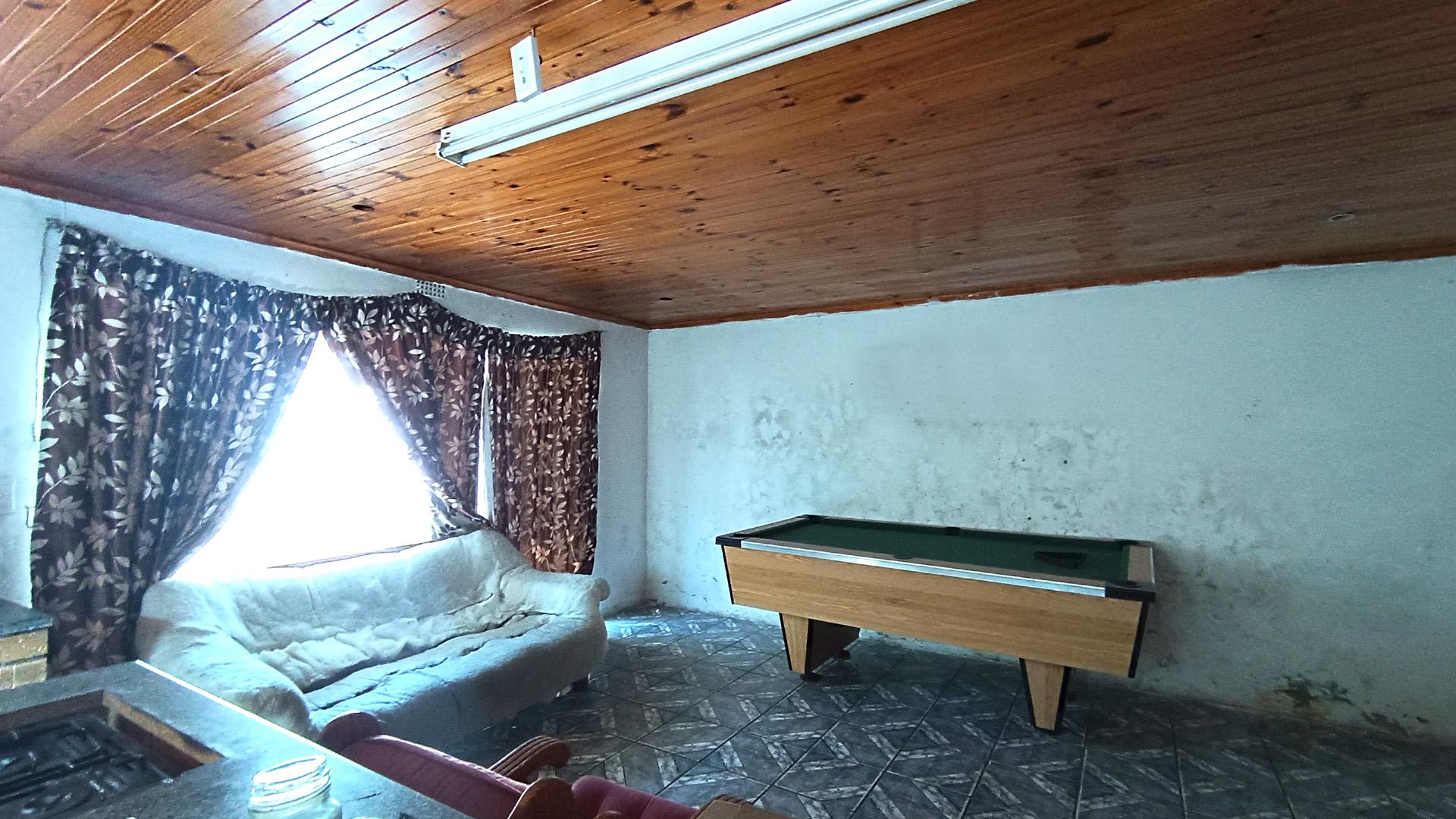 Flatlet - 74 square meters of property in Cafda Village