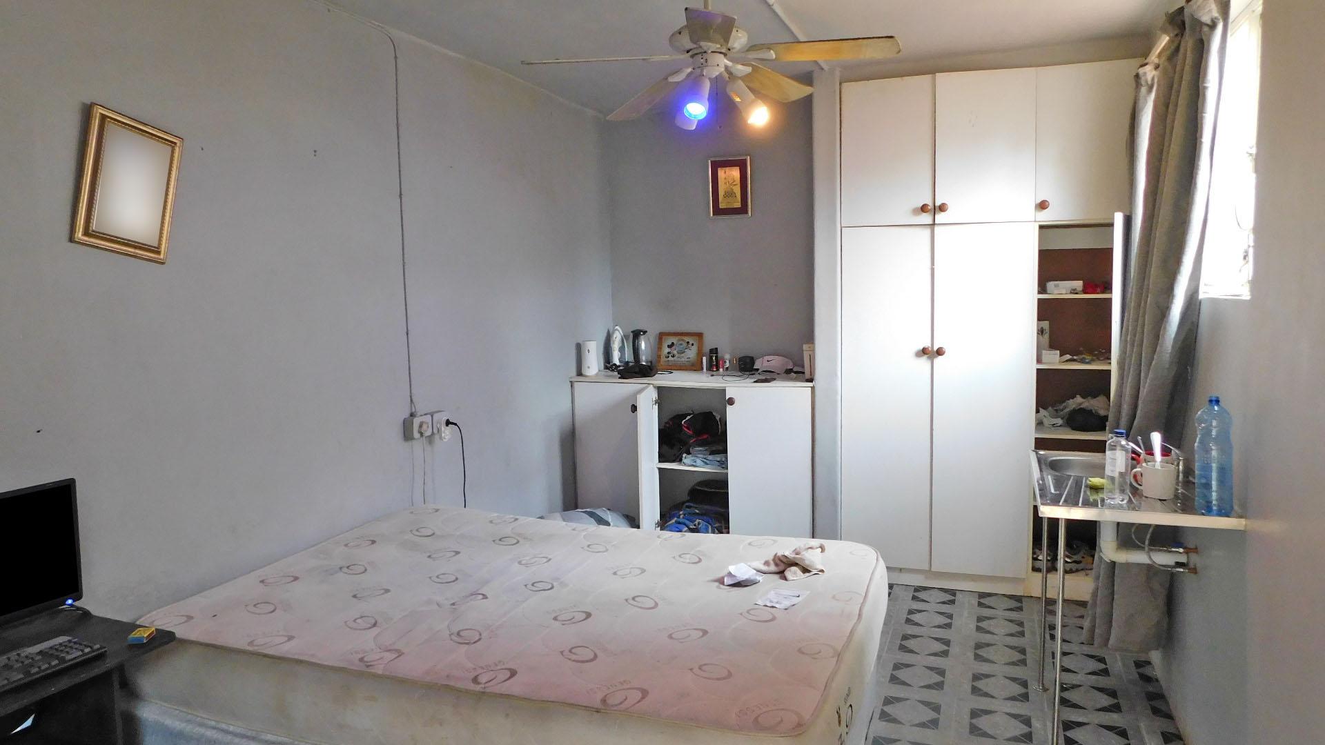 Flatlet - 18 square meters of property in Cato Manor 