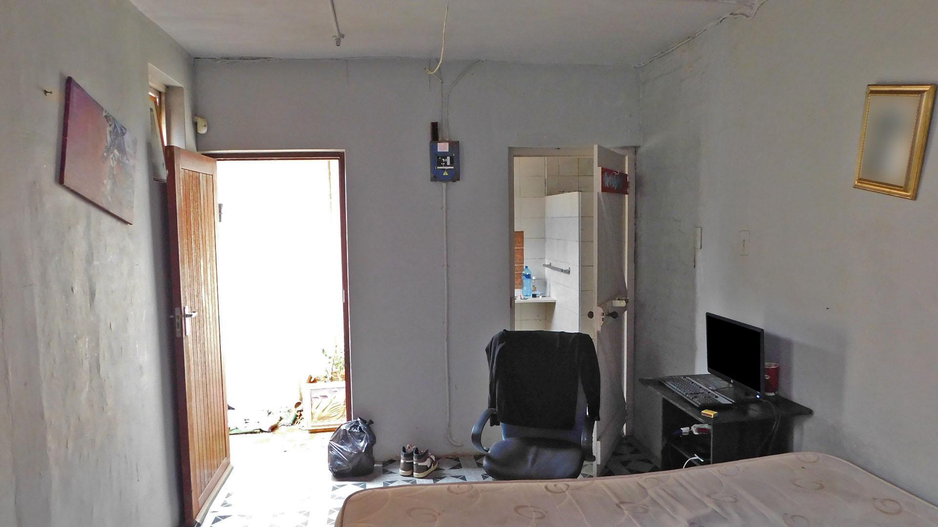 Flatlet - 18 square meters of property in Cato Manor 