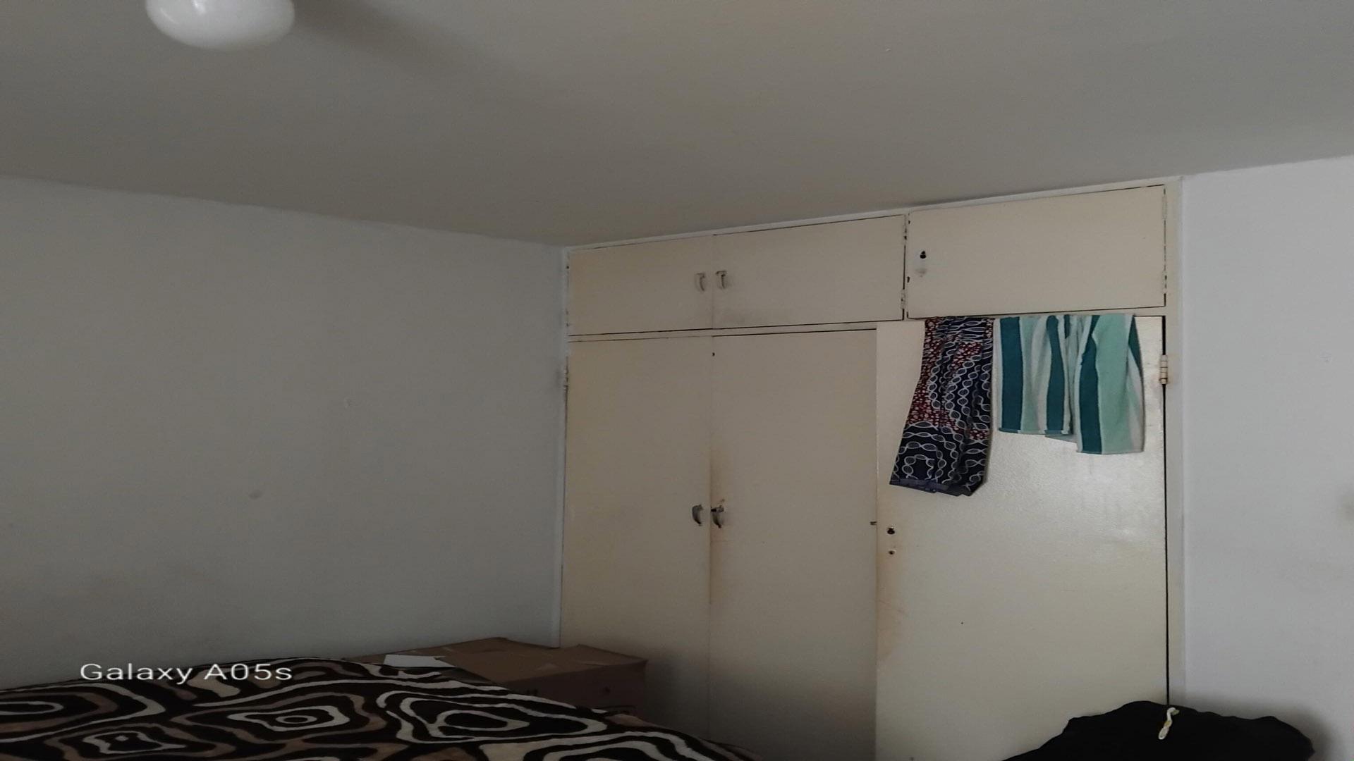 Bed Room 1 of property in Muckleneuk