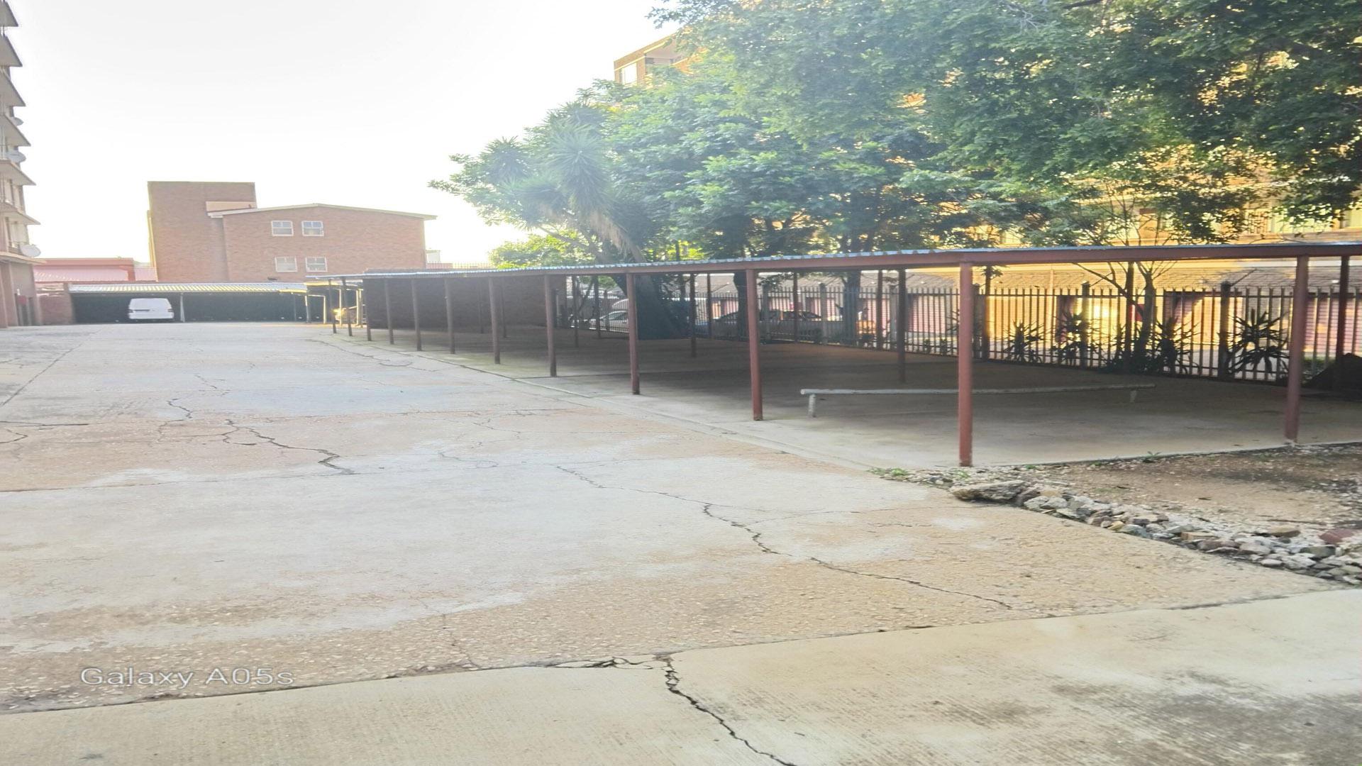 Carport  of property in Muckleneuk