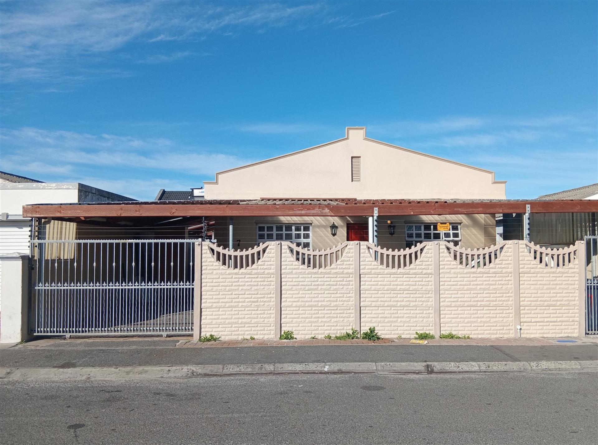 Front View of property in Grassy Park