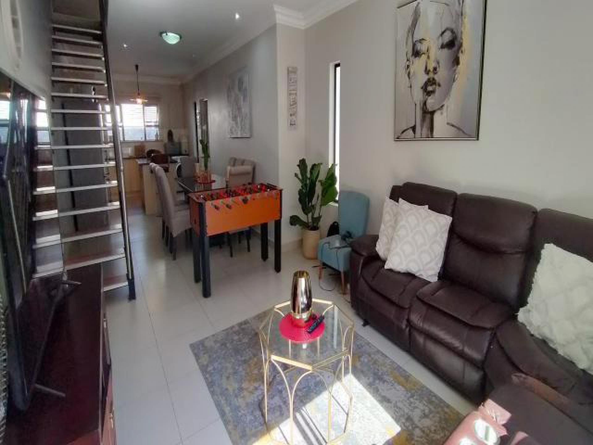 Lounges of property in Shellyvale